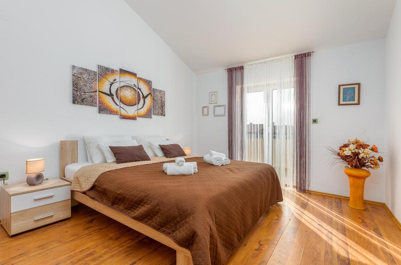 Villa Ostone Pula Exteriér fotografie