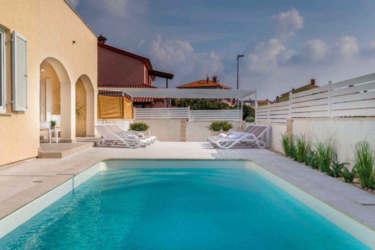 Villa Ostone Pula Exteriér fotografie